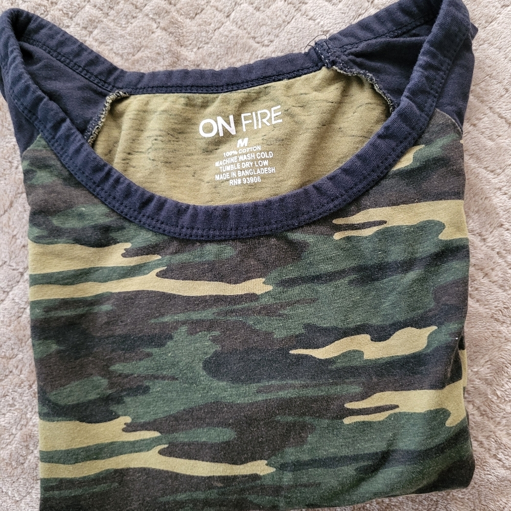 * Womens On Fire tee - Picture 4 of 6